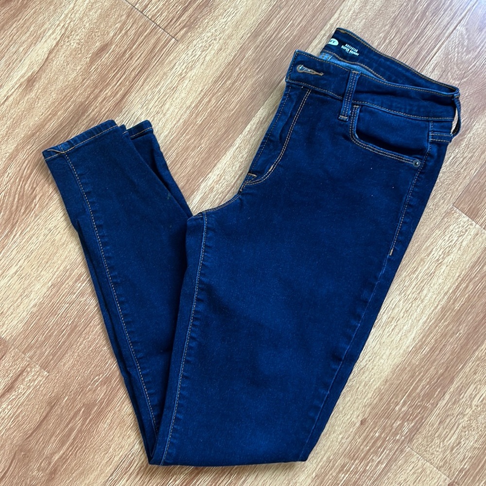 Old Navy Rockstar Super Skinny Jeans